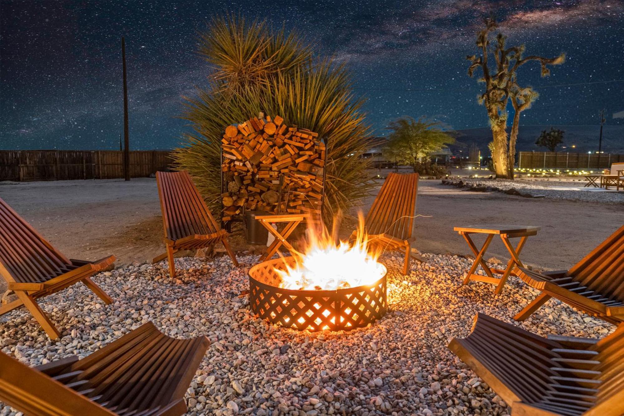 Private Jt Cabin - Ev L2 Station, Hammocks, Fire Pit, Bbq, Bocce Ball, Cornhole Yucca Valley Kültér fotó