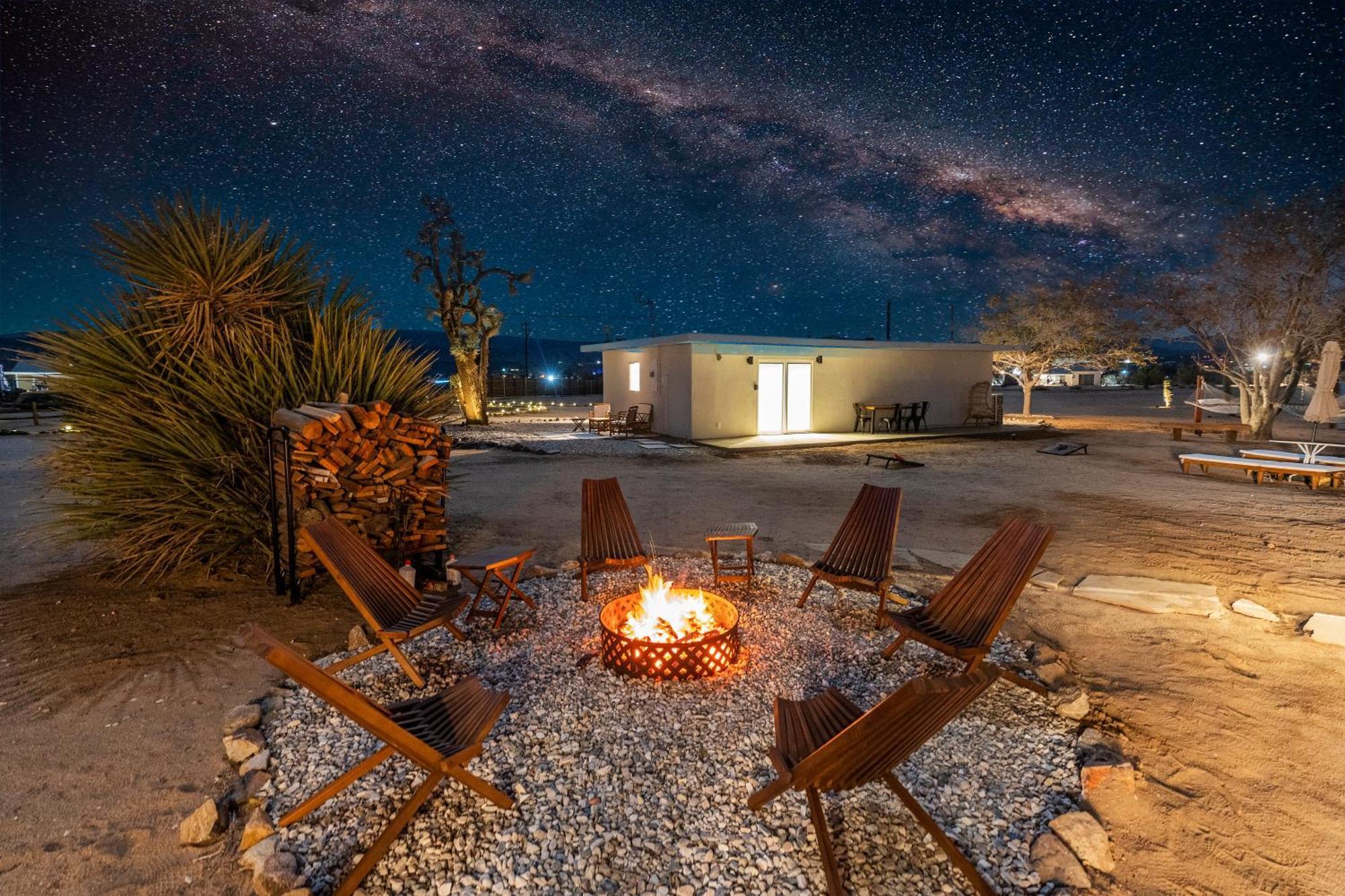 Private Jt Cabin - Ev L2 Station, Hammocks, Fire Pit, Bbq, Bocce Ball, Cornhole Yucca Valley Kültér fotó
